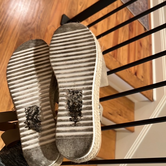 Soda Sandals - Picture 4 of 4